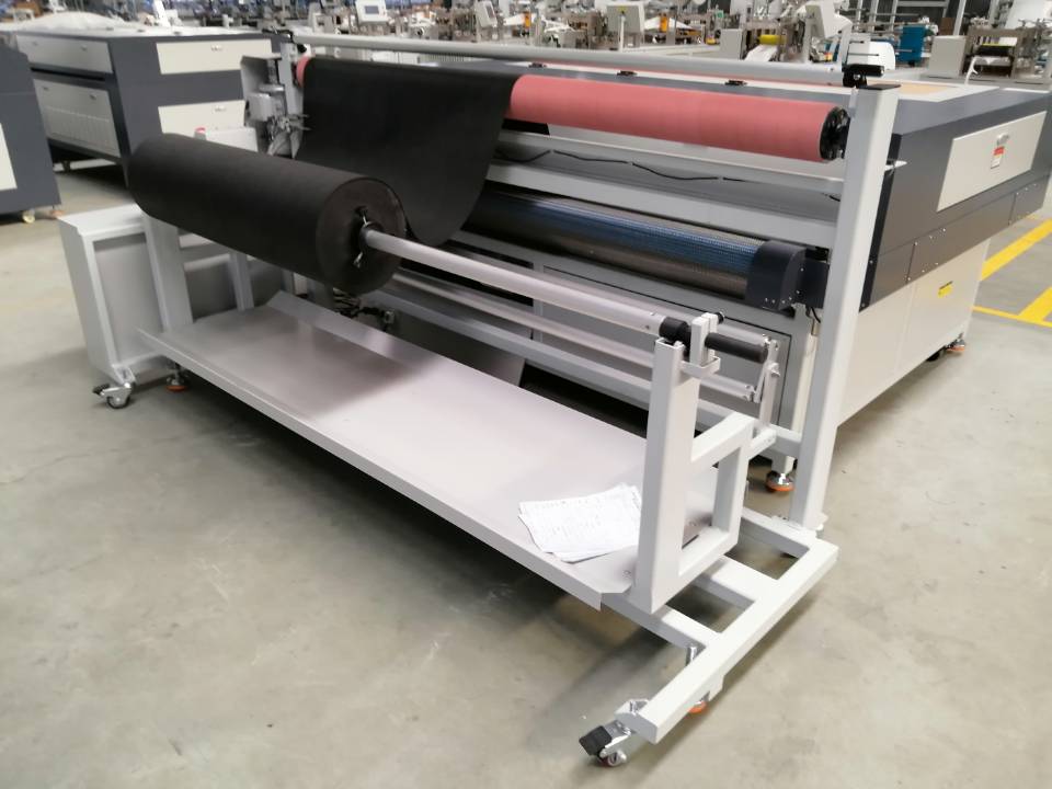 maquina de corte laser para rollos de tela y textiles