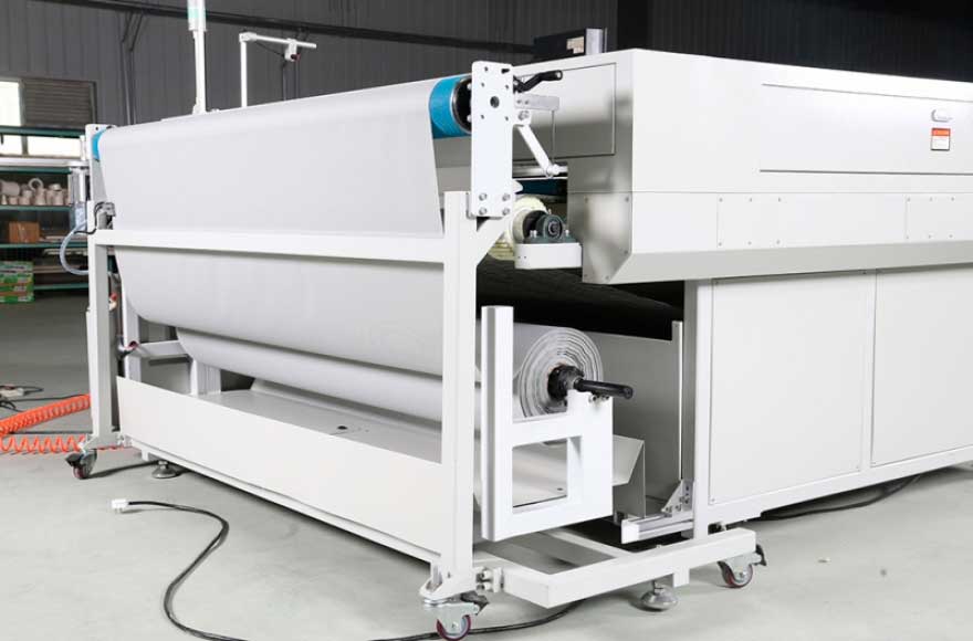 Autofeed y maquina laser de corte para rollos de tela
